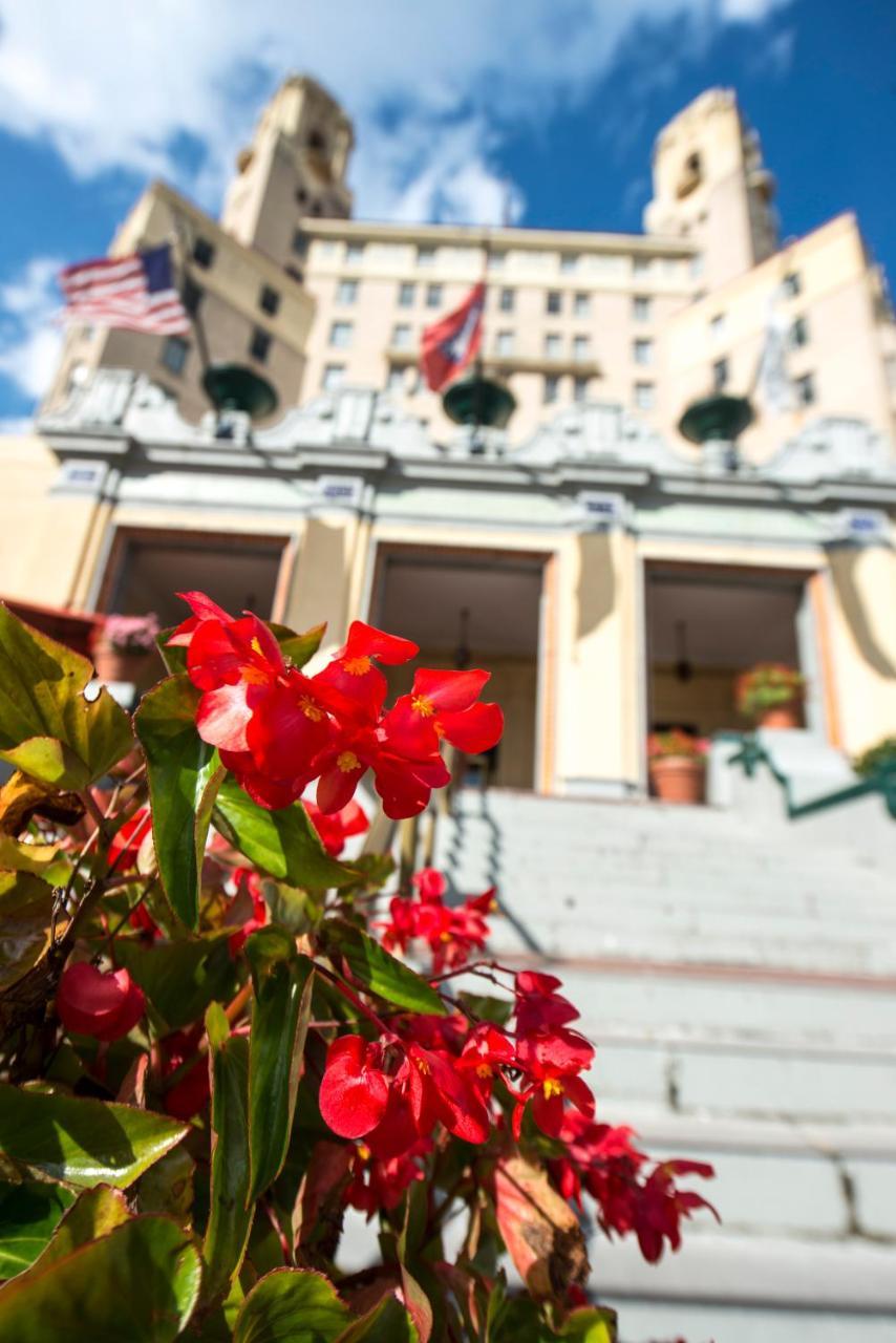 Arlington Resort Hotel & Spa Hot Springs Exterior photo